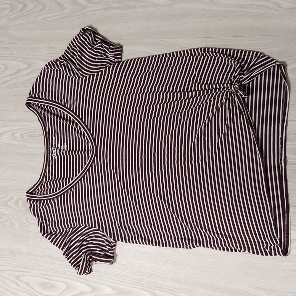 American Eagle Soft & Sexy t-shirt with maroon and white stripes, Size med